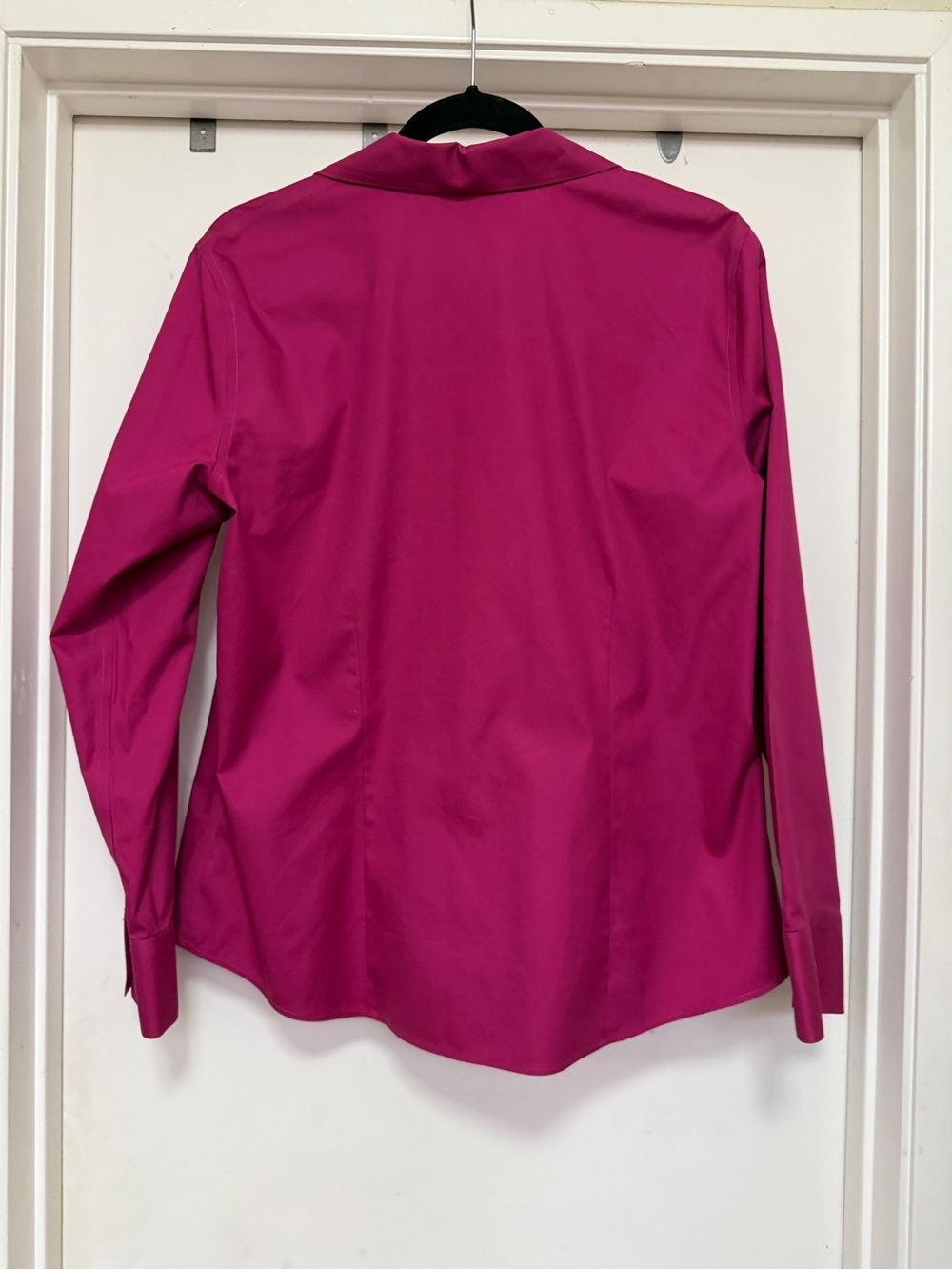 Chico’s fuschia pink “no iron” oxford button up. Size L / 12 - Picture 3 of 8